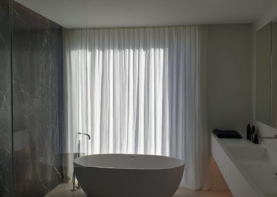 zonwerende gordijnen badkamer
